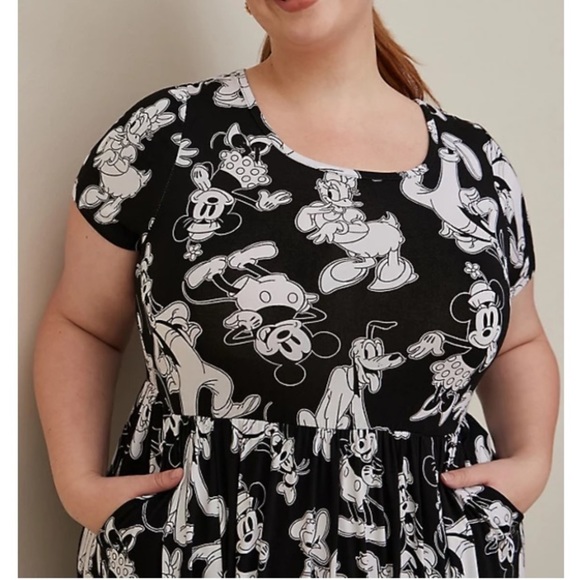 TORRID NWT DISNEY MICKEY & FRIENDS MIDI FIT & FLARE SKATER DRESS - BLACK MULTI - Picture 3 of 5